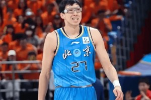 华体会体育app下载-周琦：第二节我们从落后追到领先，我觉得不能主动调整